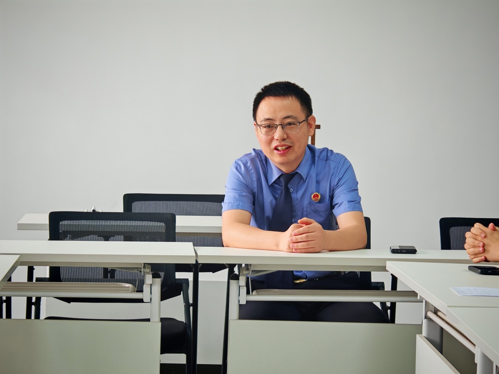党组书记、检察长徐文辉讲话